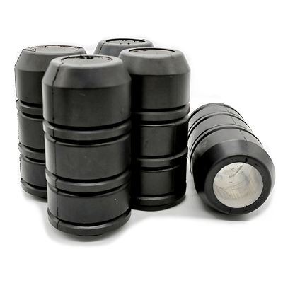 Резиновые скребки в стиле TA для нефтепромысловых работ с давлением до 10 000 фунтов на квадратный дюйм, материалы нитрил (NBR), HNBR, FKM и твердость 70 - 90 по Шору A